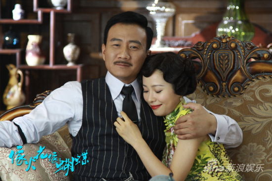 ����𻨡��Ქ�����������ɫ�{����