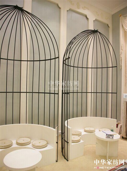 ���ڇ��H�Ҽ���ˇ�߼Ҿ��b�չ�����������¡��L(f��ng)����