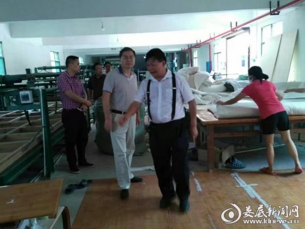 ������̼Z���{�нM�����ϴ�Դ�Ҽ��f(w��n)�������{��