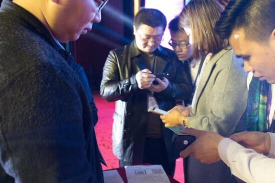 ���B͸īˮ����Q���aӡ����¶�������������������ʹ�c(di��n)